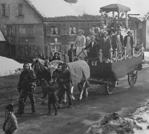 Der Spättlehansel vor dem Prinzenwagen - 1938 - 75. Jubiläumsumzug
